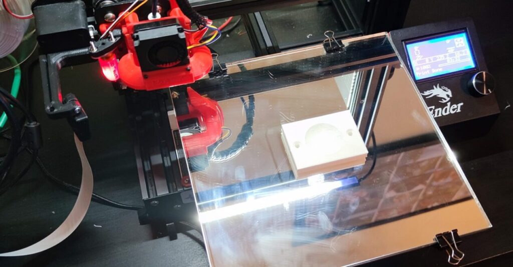Stół szklany w drukarce Ender 3